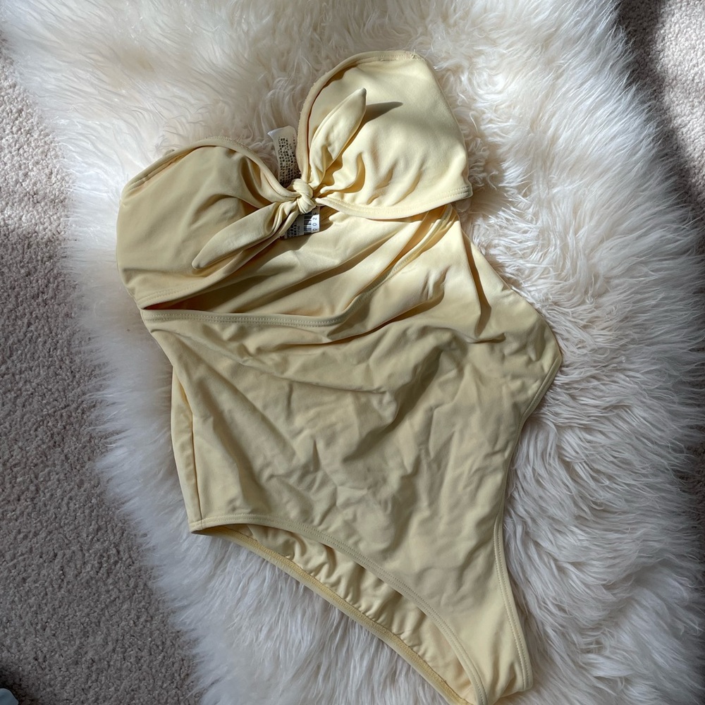 Light yellow strapless one piece